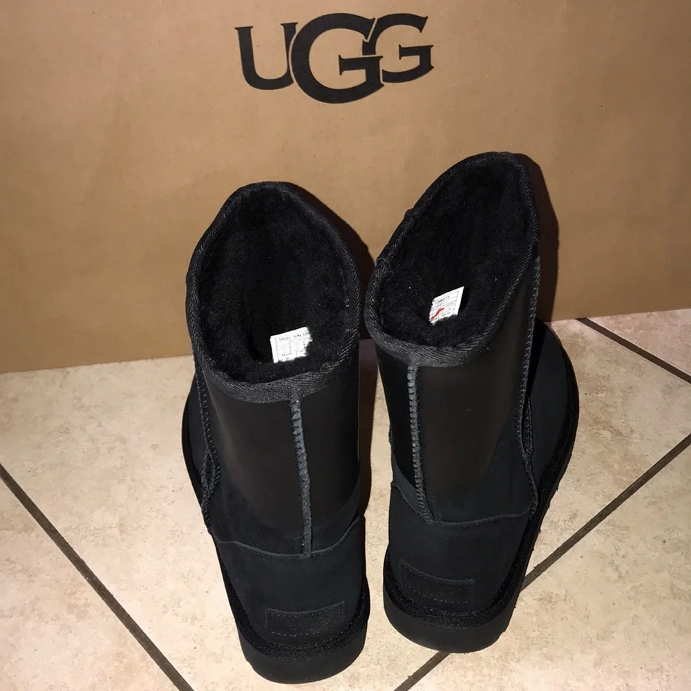 Women’s UGG CLASSIC SHORT UGG RUBBER - Picture 3 of 6